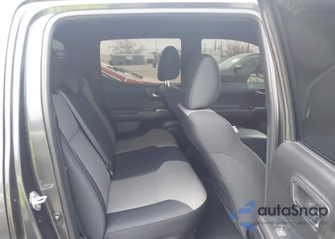 2023 Toyota Tacoma Trd Off Road z USA, uszkodzony, nr VIN 3TMCZ5AN1PM601516